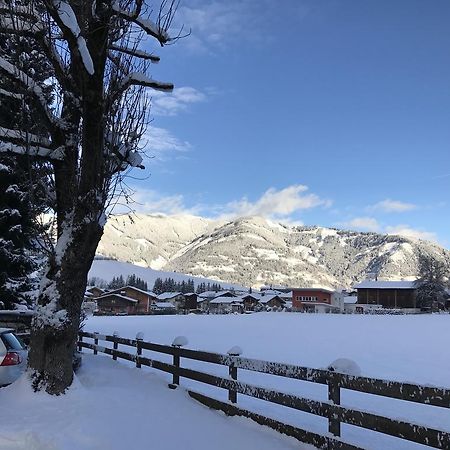 Low Budget Apartment Kitz 10 Kaprun Bagian luar foto