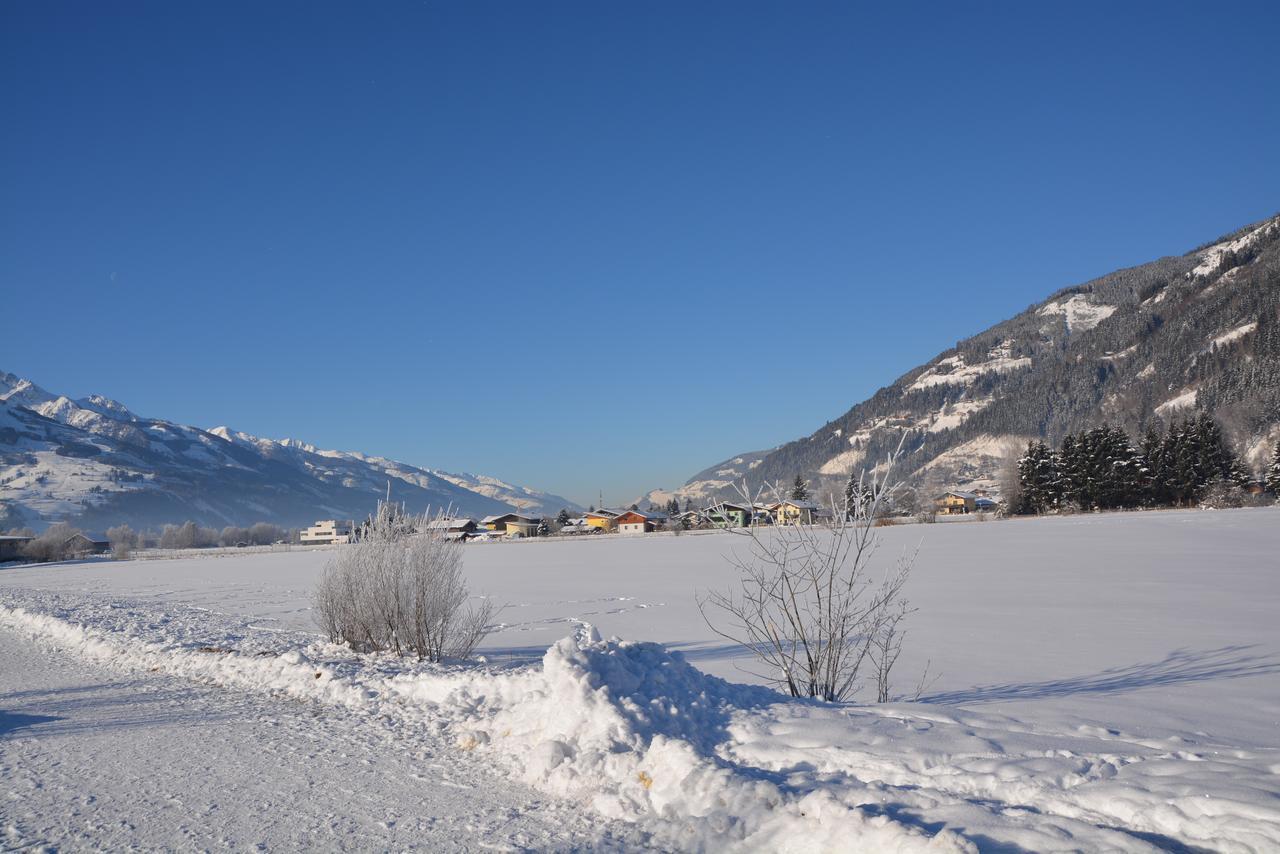 Low Budget Apartment Kitz 10 Kaprun Bagian luar foto